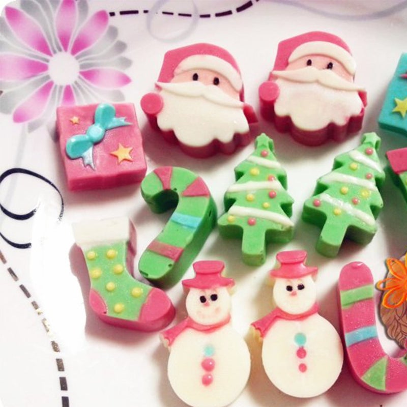 DanziX 3 Pack Silicone Christmas Candy Molds, DanziX Christmas Chocolate Molds for Holiday Party Cake Decoration - Red,Green - Image 4
